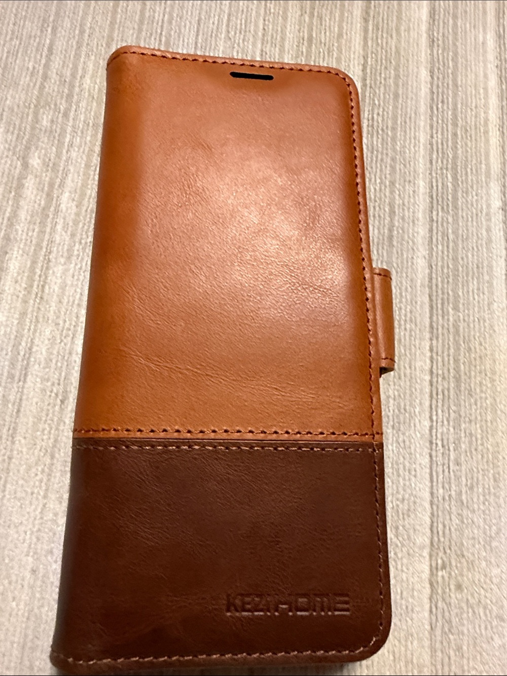 Men’s Two-Tone Tan & Dark Brown Leather Phone Wallet Case by